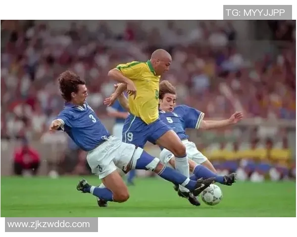 全球足球明星风采集锦 世界各国球员精彩瞬间一览 全球足球明星风采集锦 世界各国球员精彩瞬间一览